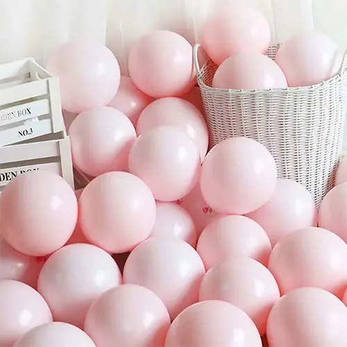 Rosa makronballonger
